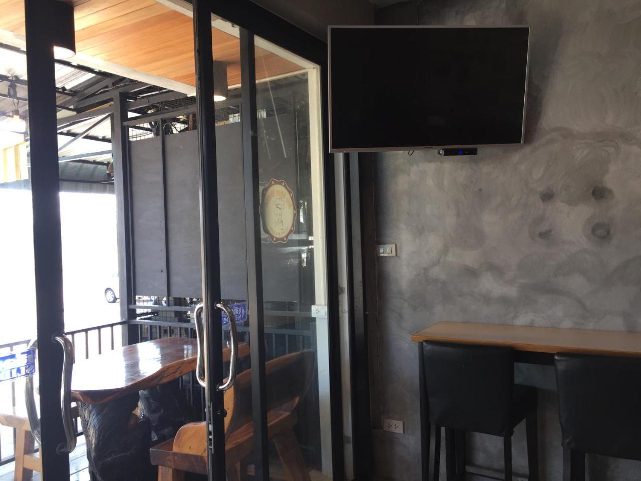 You In House Urt Surathani Airport Surat Thani Exterior foto
