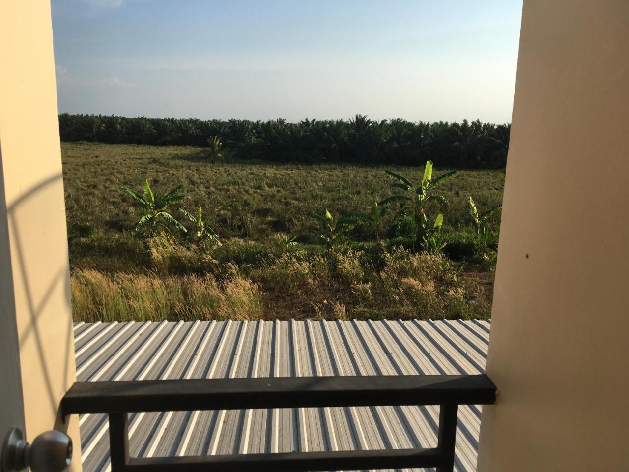 You In House Urt Surathani Airport Surat Thani Exterior foto