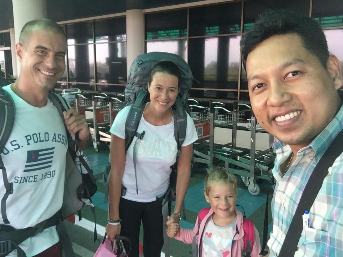 You In House Urt Surathani Airport Surat Thani Exterior foto